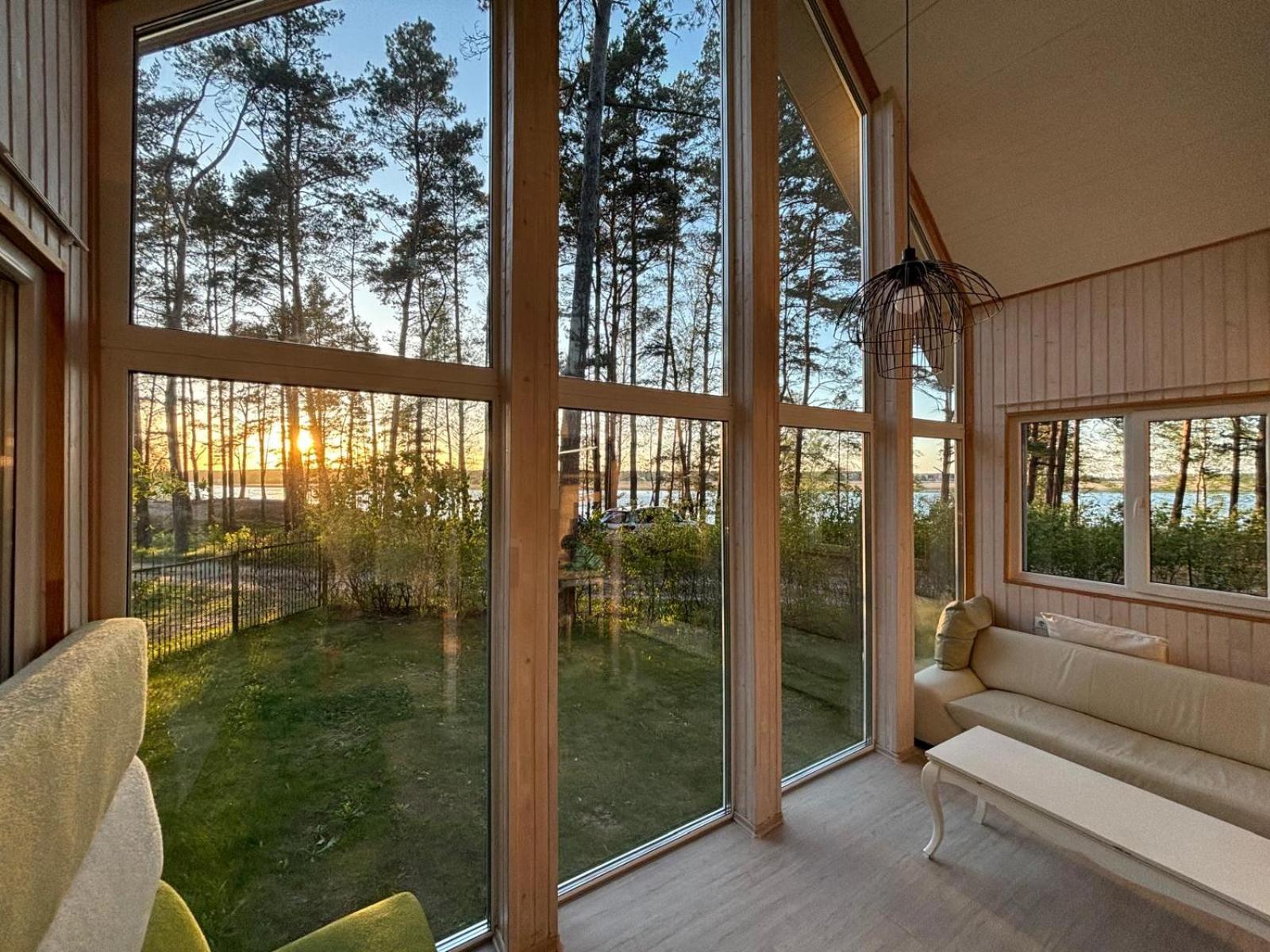 River Bank Vacation Home Jurmala Ngoại thất bức ảnh